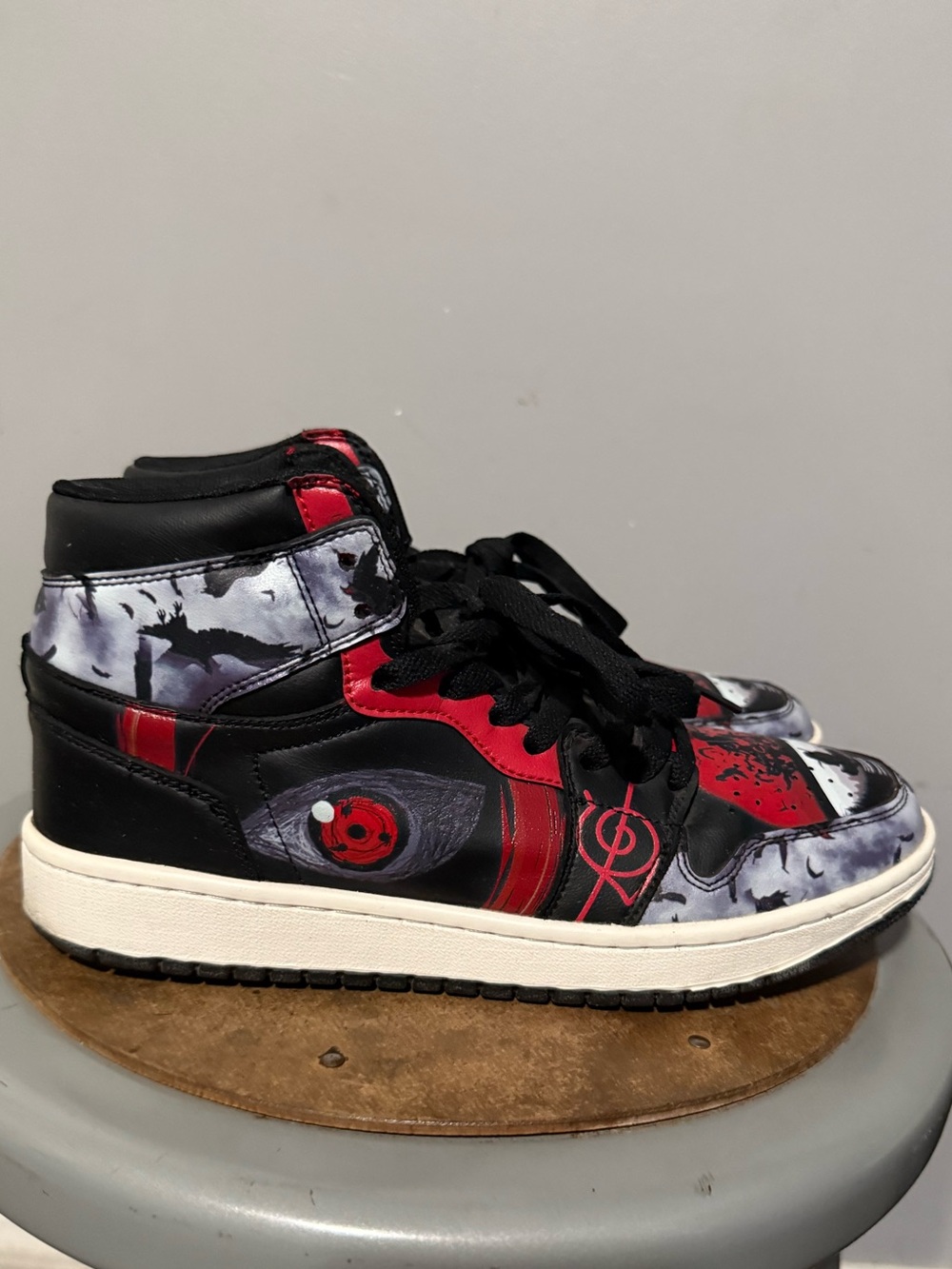 Naruto/Itachi theme High-Top Sneakers in Black, Red & Gray